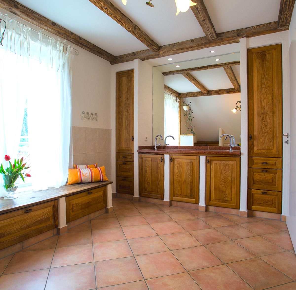Badmöbel - maßgefertigte Möbel für Ihr Badezimmer - Wellnessoase